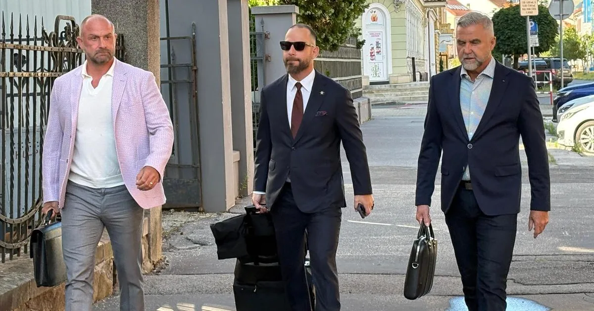 Poslanci budú hlasovať o ďalšom obmedzení kajúcnikov, padnúť môžu Očistec i ďalšie kauzy