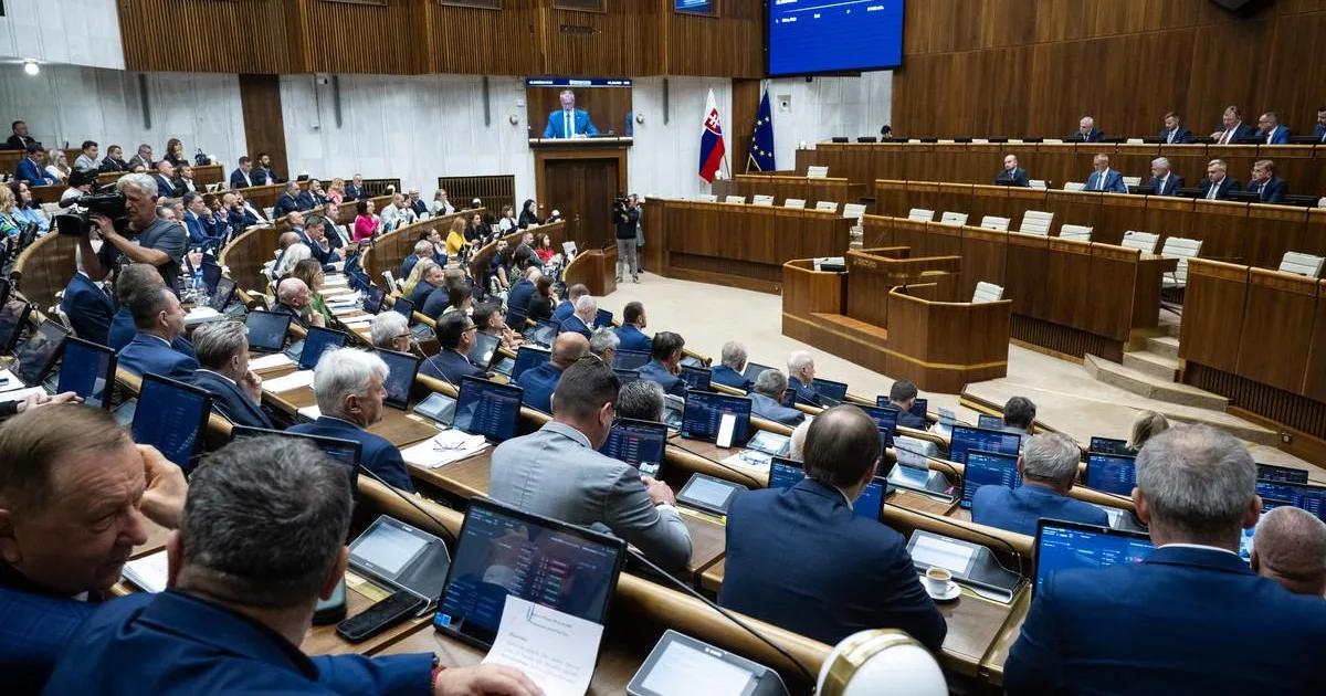 Poslanci Národnej rady pokračujú v rozprave o návrhu zákona