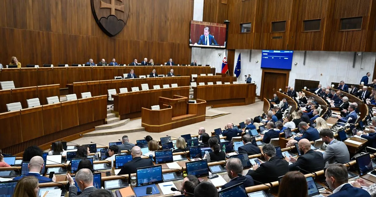 Poslanci pokračujú v rozprave o návrhu zákona