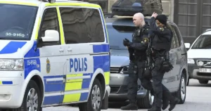 Pri streľbe v Štokholme zatkli dvoch podozrivých