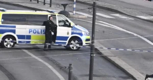 Pri švédskej kráľovskej rezidencii postrelila polícia ozbrojeného muža