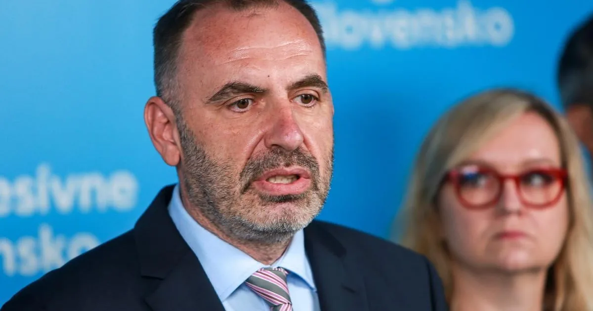 PS listom hrozí ambasáde USA pre zmluvu s Westinghouse