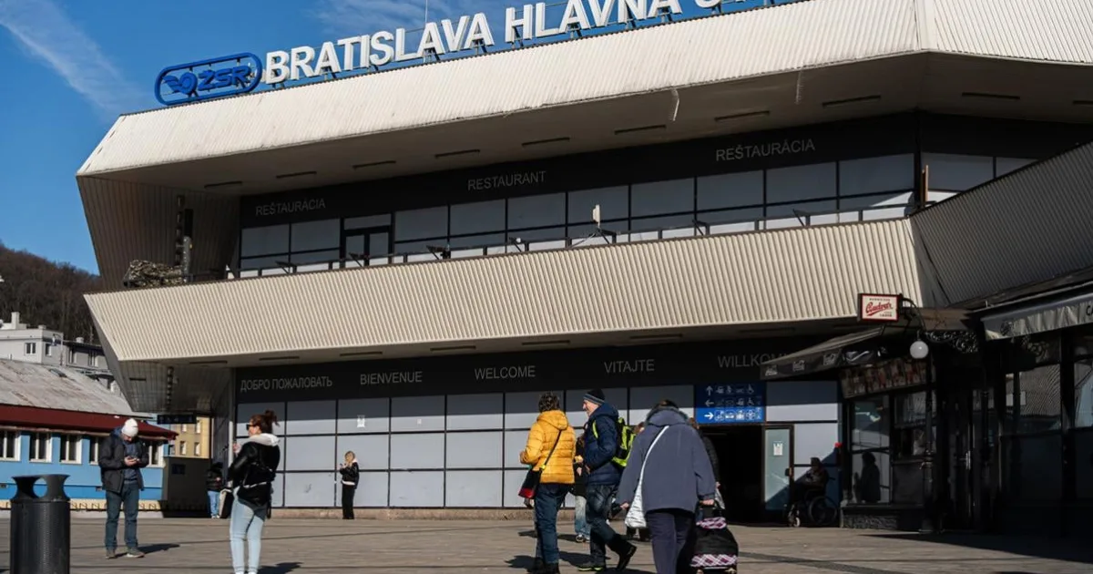 Ráž sa teší z nových záchodov, šípky však cestujúcich navigujú inam