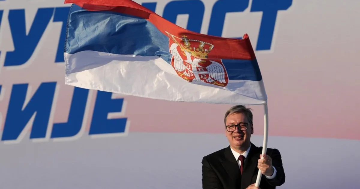 Rozhádzal miliardu, nestačilo to. Vučić cielil na dôchodcov rovnako ako Smer