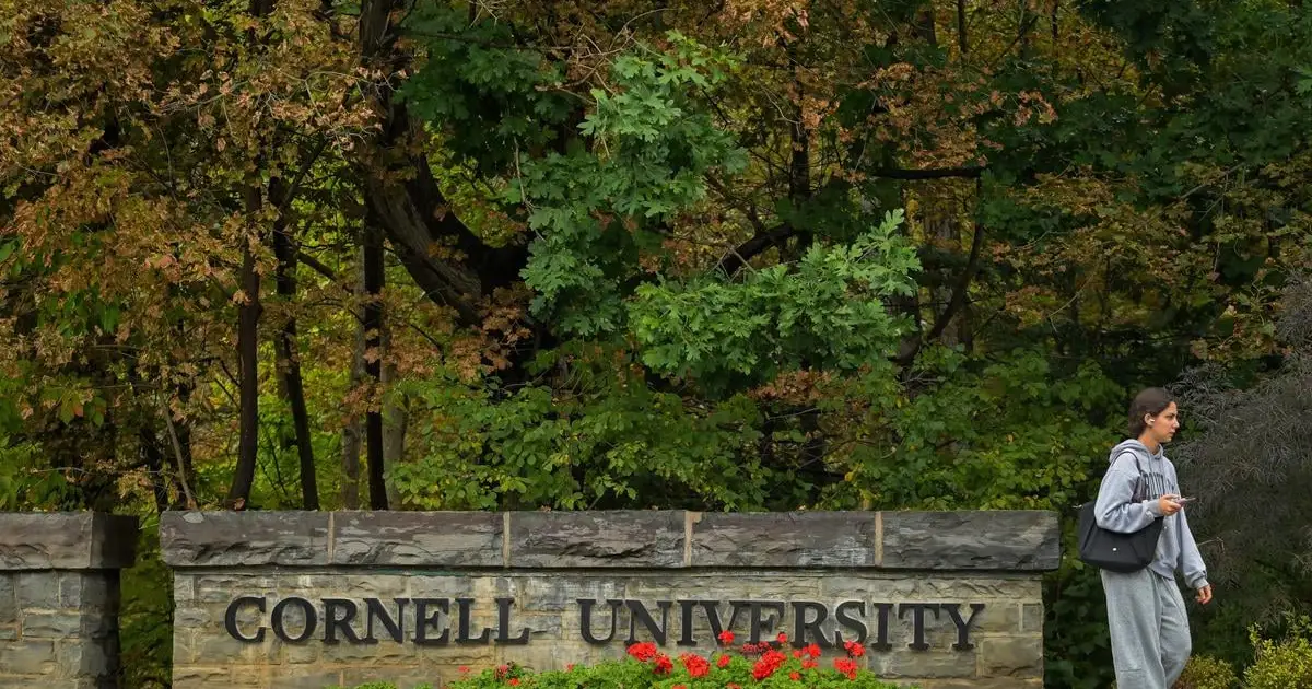 Študentka žaluje Cornell za ututlanie hromadného znásilnenia
