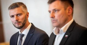 Taraba a Slyško oznámili spojenectvo, Slyško vystúpil z klubu Hlasu