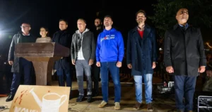 V Bratislave sa konalo opozičné zhromaždenie, zúčastnili sa všetky strany