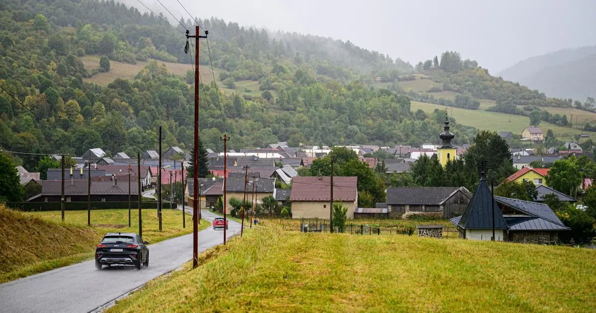 Vláda plánuje vyššie výdavky, samosprávy hľadajú úspory