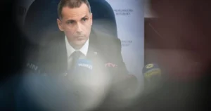 Žilinka kritizuje políciu a prokuratúru pre vyhrážanie sekerou v Čeľadiciach