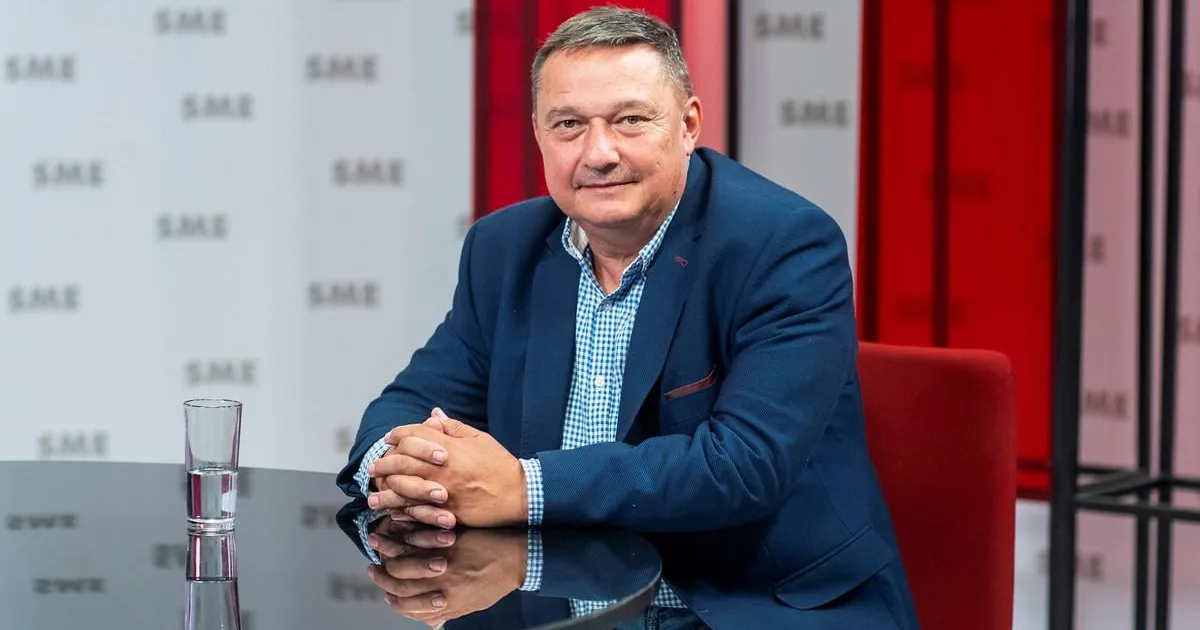 Zmeko: Ľudia majte doma vodu na tri dni, nie je to panika, treba manuál na krízy